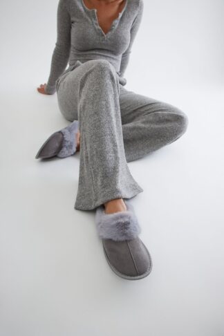 Pantuflas de Pelo Sintético con Punta Cerrada